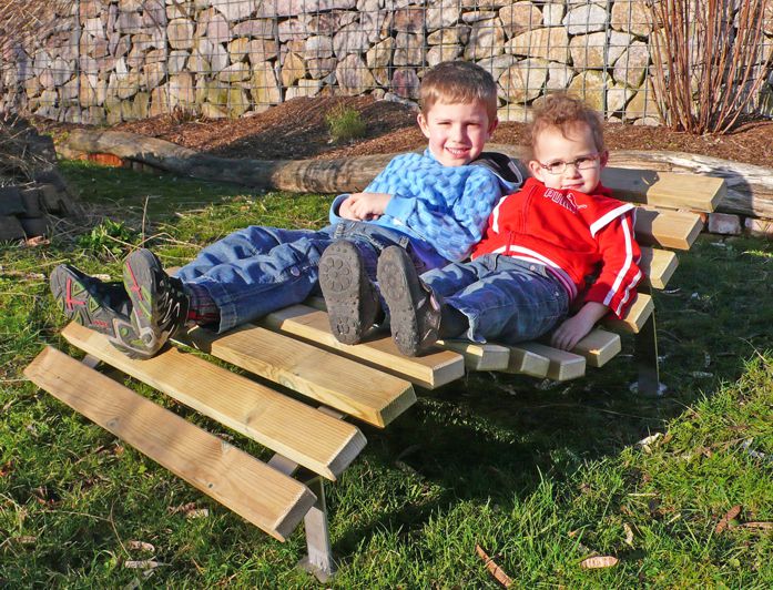 Schwarzwaldliege Bambino Douglasie